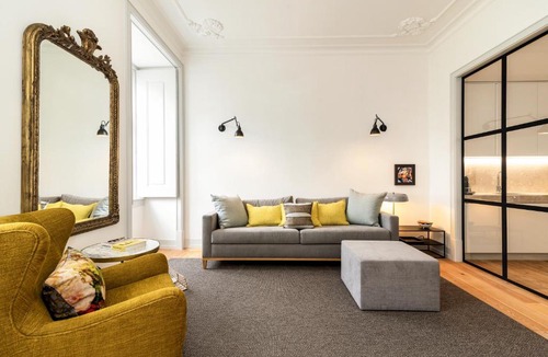 Santa Maria Maior Apartment | Beautiful Flat near Praça do Comércio by LovelyStay
