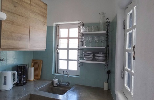 Baiona House | Beautiful house with roof terrace in old town of Odeceixe