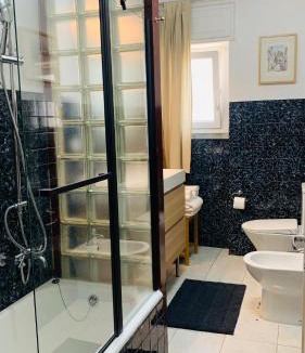 Paco De Arcos House | Beautiful Private Room next to Lisbon