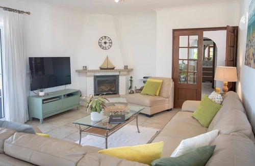 Vale de Centianes Villa | Beautiful Villa With Private Heated Pool, Gardens And 5 Minutes Walk From Beach