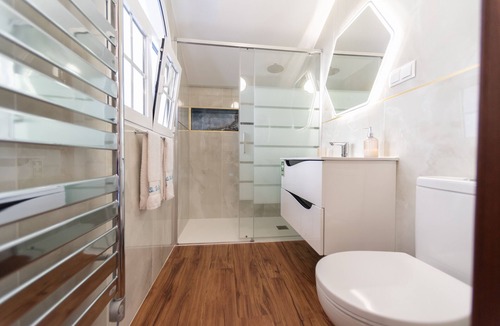 Canico House | Bedroom - Pool View