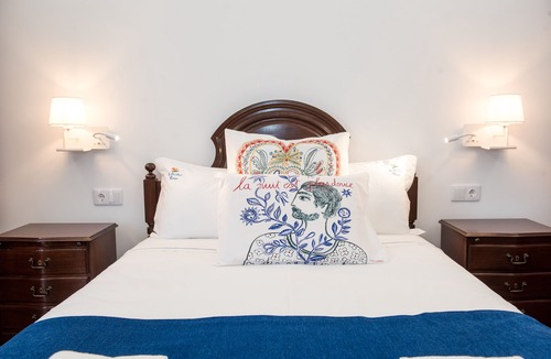 Canico House | Bedroom - Pool View