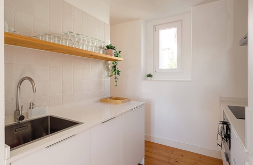 Belem Apartment | Belém Loft Retreat – Mezzanine and Terrace