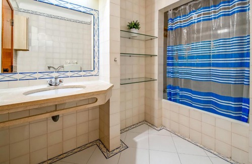 Correeira Apartment | Bellavista Avenida By BeGuest