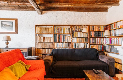 Lourinha Cottage | Bird House - Tranquility and relaxation
