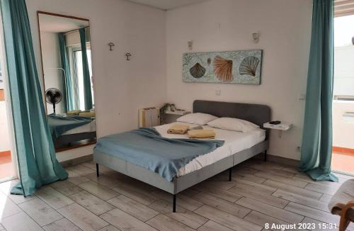 Praia de Faro Apartment | BLife Maresya private studio
