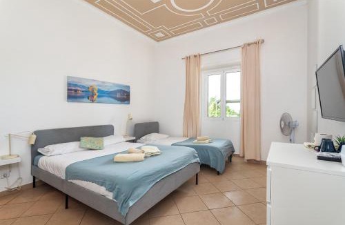 Olhao House | Blife Salinya private rooms at N125
