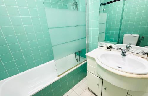 The Strip Apartment | Blue Apartament