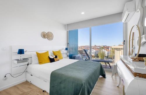 Espinho Apartment | Blue Breeze Espinho | Pool View, Gym & Balcony