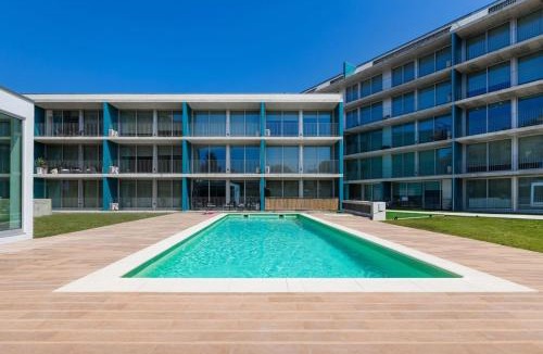Espinho Apartment | Blue Breeze Espinho | Pool View, Gym & Balcony