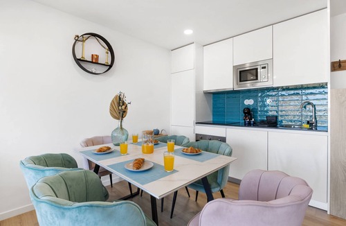 Espinho Apartment | Blue Breeze Espinho | Relax & Swim