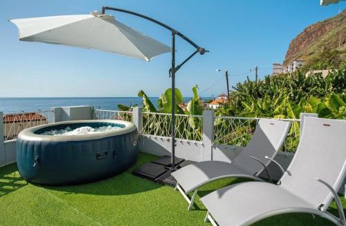 Paul do Mar House | Blue by the Sea House by CAELIS INPIRE