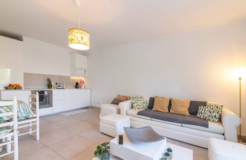 Prainha Apartment | Blue Escape – Prainha, Alvor with Shared Pool, Garden and Wi-Fi