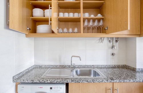 Alvalade Apartment | Blueground | Alvalade, balcony