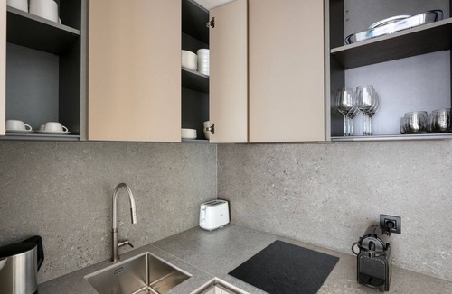 Marvila Apartment | Blueground | Marvila, fully equipped kitchen