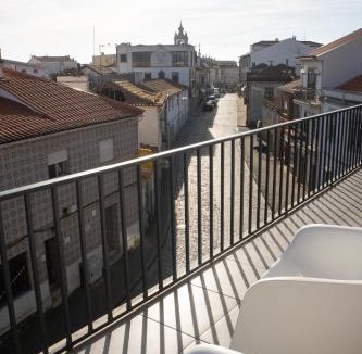 Vila Praia de Ancora Hostel | Bombarda 51 - Inn & Hostel