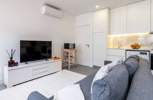 Bonfim Apartment | Bonfim Patio & Terrace Flats by HostWise