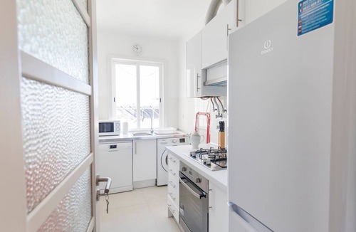 Santo Antonio Apartment | Bonsai Light & Comfort Flat by LovelyStay