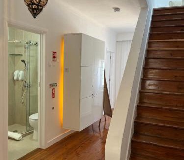 Lagos City Center Hostel | Bora Dormir