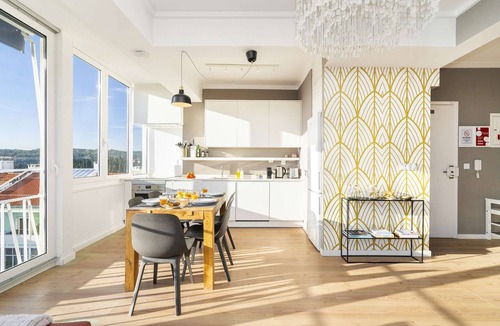 Lisbon Old Town Apartment | Borja111 | Amazing View | AC | Elevator | Families