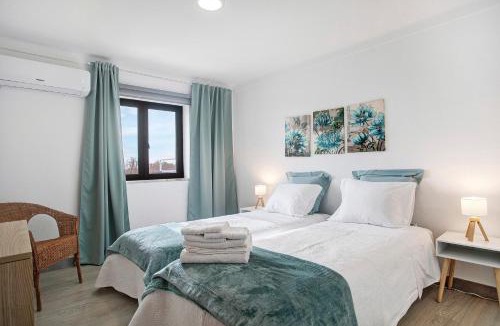 Caldas da Rainha House | Bouros's Cliff