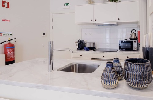 Centro / Baixa House | Boutique Rentals- Flores Terrace downtown