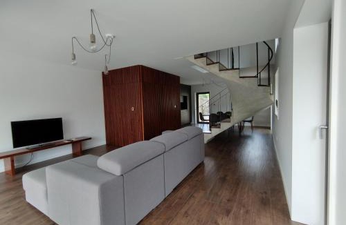 Romarigaes House | BOX HOUSE