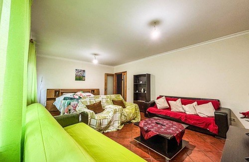 Braganca Apartment | Bragança holiday home for tourists students digital nomads bed linen and towels