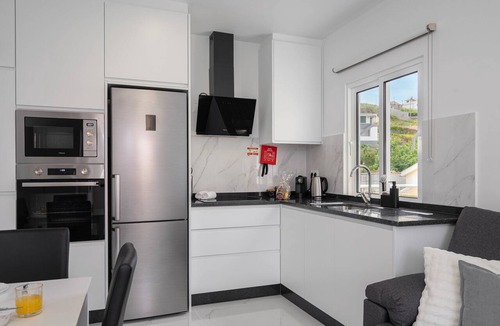 Ponta do Sol Apartment | Branco's Apartment 02 by GALMI