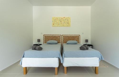 Lourinha Cabin | Breeze Villas