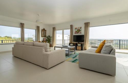Lourinha Cabin | Breeze Villas