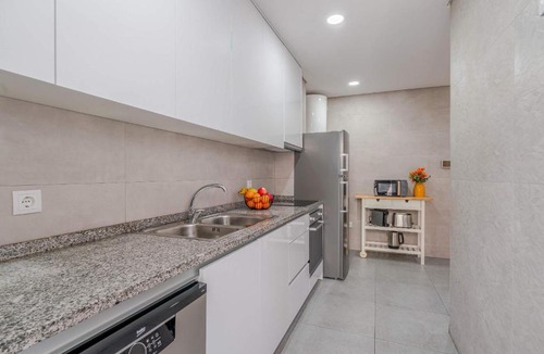 Vila Nova de Gaia Apartment | Bright & Cozy Apartment by HostWise