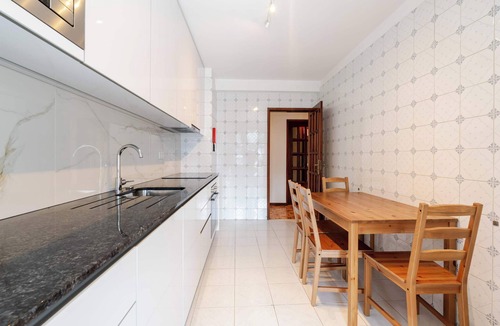 Paranhos Apartment | Bright & Elegant Urban Flat w/Balcony by HostWise