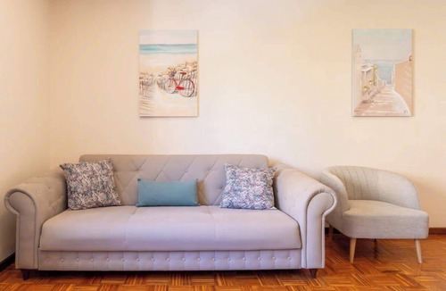 Ramalde Apartment | Bright & Spacious Flat by Host Wise