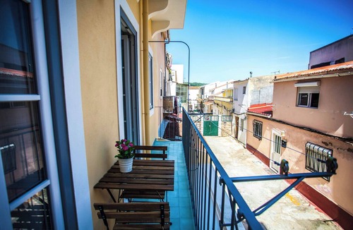 Casal da Ladeira Apartment | Bright traditional apartment with balcony - Flat 1