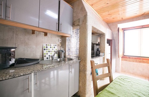 Santa Maria Maior Apartment | Brya White Apartment, Alfama, Lisbon