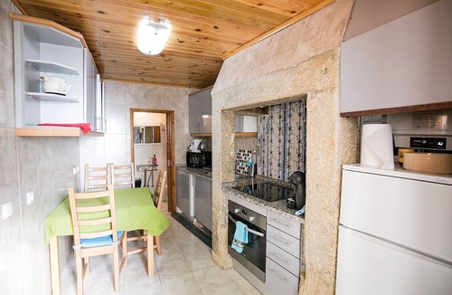 Santa Maria Maior Apartment | Brya White Apartment, Alfama, Lisbon