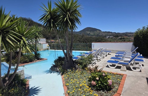 Canico Apartment | Bungalow 'Private House Ocean View - 1' with Shared Pool, Garden & Wi-Fi