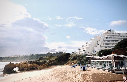 Oura Apartment | By the beach with pool and kids area Resort Apt