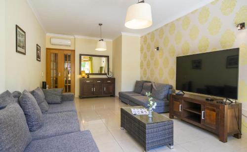 Lagos Apartment | C15 - The Patio do Convento Apartment