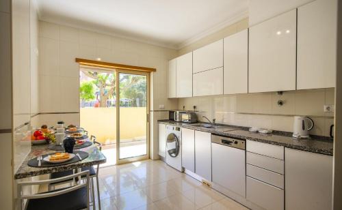 Lagos Apartment | C15 - The Patio do Convento Apartment