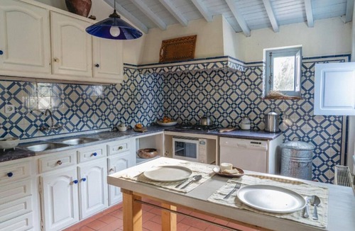 Sines Cottage | CABRA - Bear House