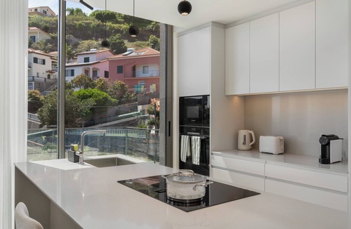 Estrela da Calheta Apartment | Calheta Hills V – Sea View and Pool in Calheta