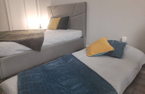 Porto da Cruz Apartment | Calm by the sea