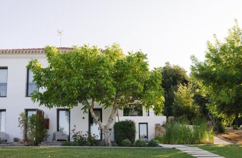 Carvalhal Benfeito Bed & Breakfast | CAMBEIROS - Guest House