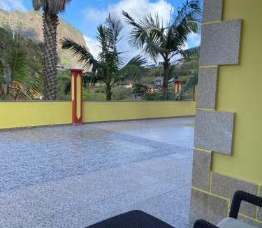 Porto da Cruz Apartment | caminho da praia da maiata