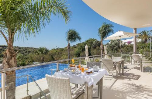 Lagoa Hotel | Caneiros Luxury House & Suites