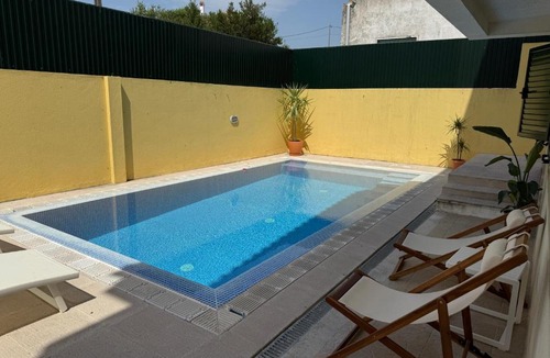 Corroios Villa | Capsule Marisol Beach House family retreat