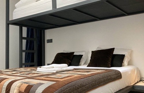 Leixões Hostel | Caruma Surf Hostel & Suites