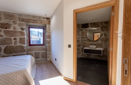 Medelo House | Carvalho Village